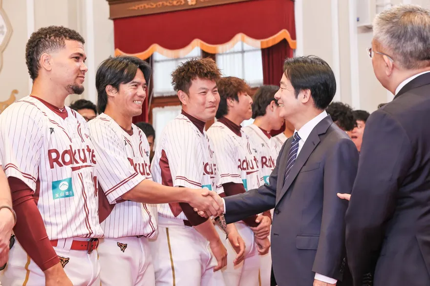 賴清德接見樂天桃猿　林智平幽默致歉：讓你不爽了