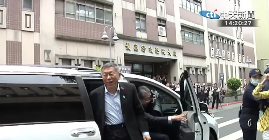 遭法官重判17年！柯文哲「表情瞬間凝重又微笑」