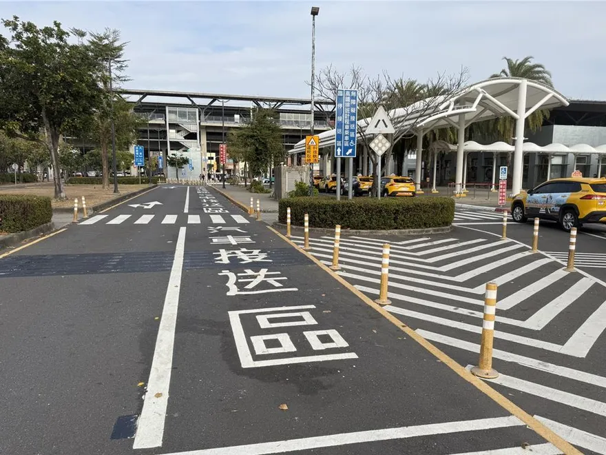 高鐵台南站「平台預約計程車」3/30起搬家　走40米上車