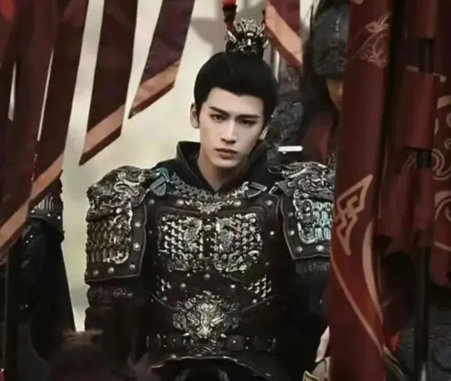 「粉底液將軍」翻車！夯劇《逐玉》男主角「妝太精緻」　遭官媒開轟