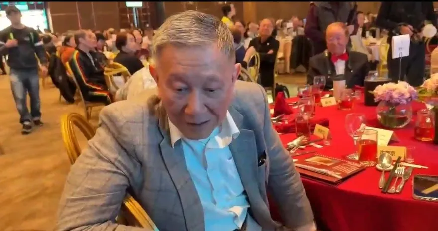 韓國瑜、鄭麗文同框眷村聯歡會！沈慶京震撼現身　被問柯文哲反應曝光