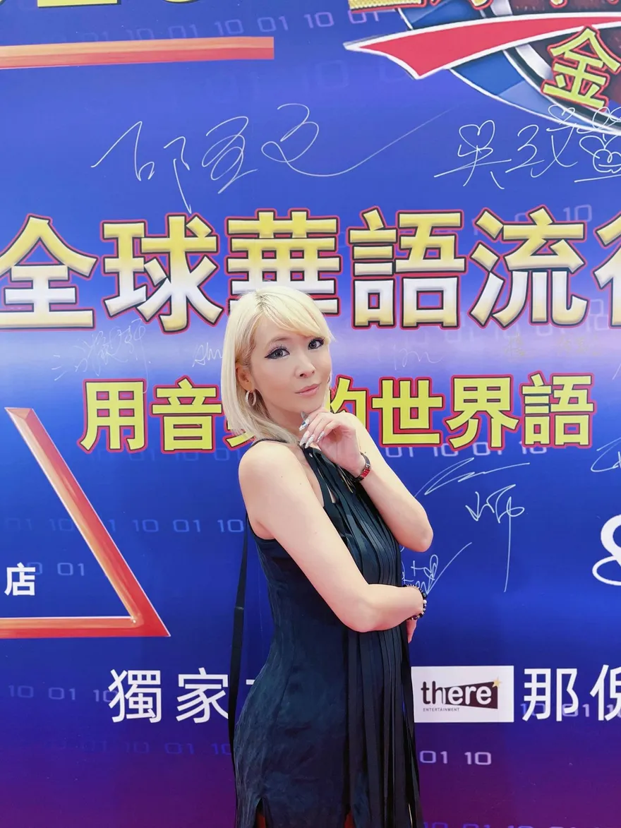 缺席大S雕像揭幕！Makiyo被486先生批「少年得志」親回應