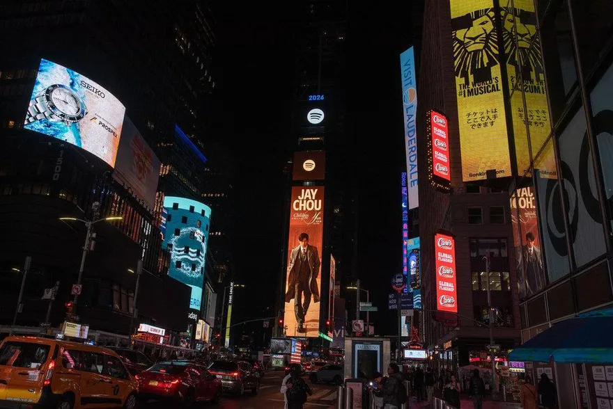 周杰倫新專輯4天賣破264萬張　看板登紐約時代廣場