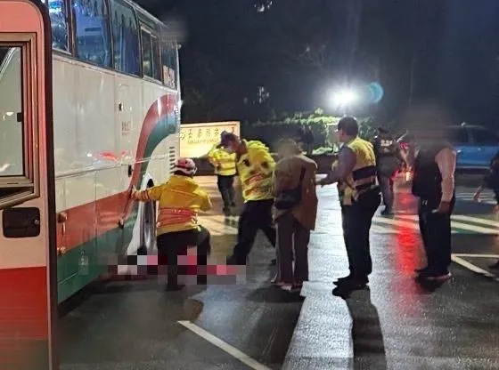 影/長庚大學校內公車輾斷男大生下體　三重客運：全賠