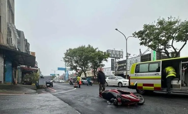 桃園大吊車漏油害5機車摔車　警開罰、公共危險送辦