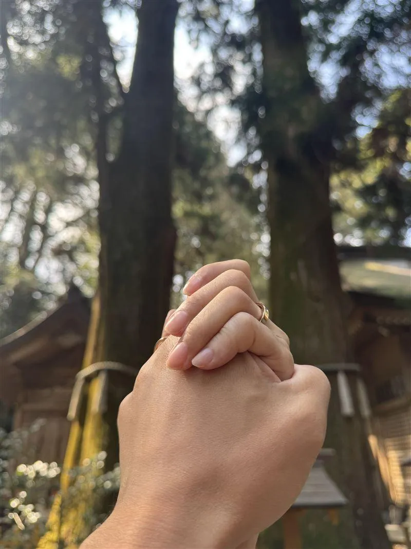 內田有紀、柏原崇官宣結婚　曬超甜牽手照