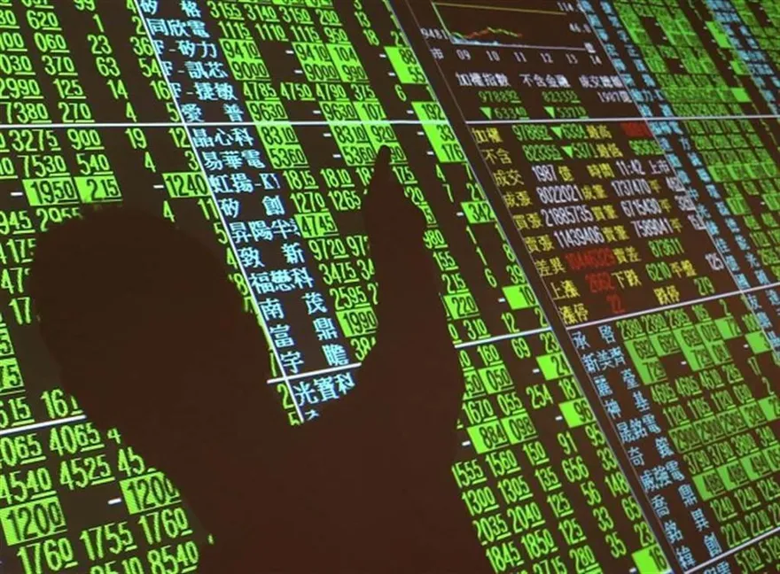 「6檔股票」慘變壁紙？鴻家軍小金雞、最慘能源股赫然入列