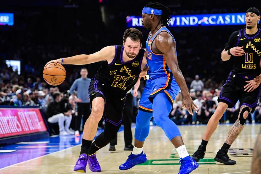 NBA/湖人出大事！東契奇腿傷　本季提前報銷