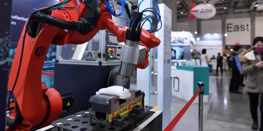 工具機3雄谷底翻身 ！金控投顧首選曝光　EPS、目標價1次看