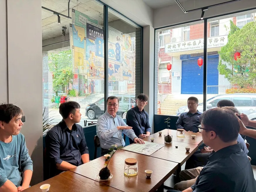 感謝鄉親守護大台北水源　李四川將坪林茶列「市長伴手禮」