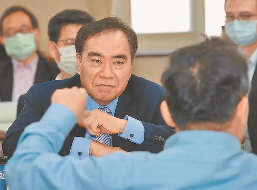 「競選團隊」宣布他將參選2026嘉義縣長？吳容輝否認