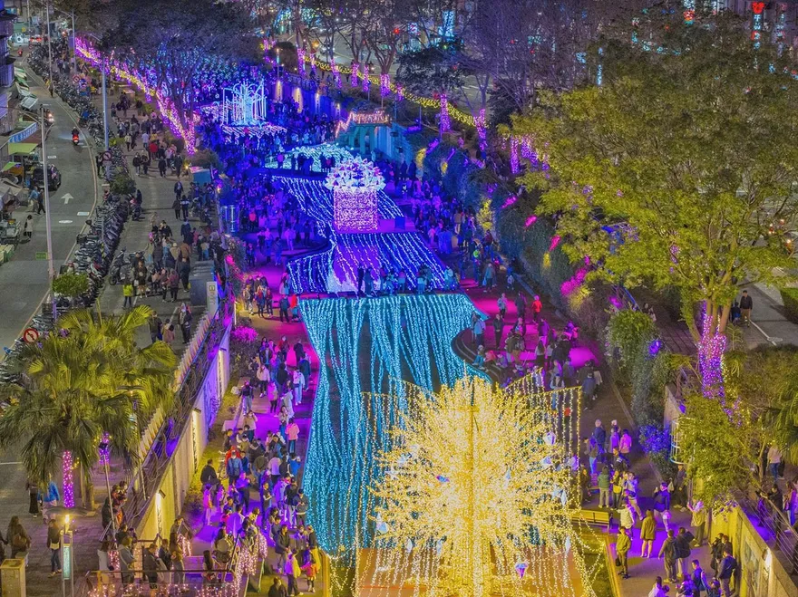 彷如阿凡達！中港大排「星夢光雕」圓滿落幕　狂吸96萬人