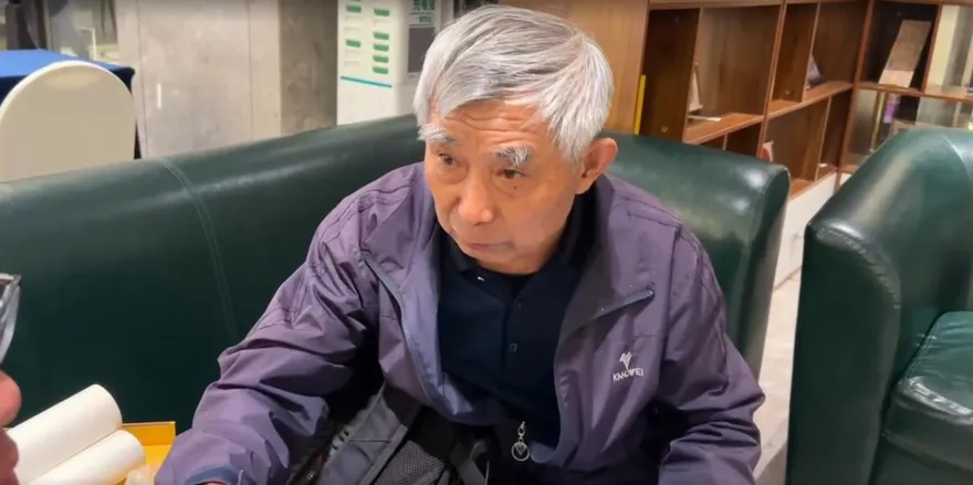 獨家/搭夜車奔南京挺鄭麗文！76歲山東老伯樂見鄭習會：兩岸先有對話才有共識
