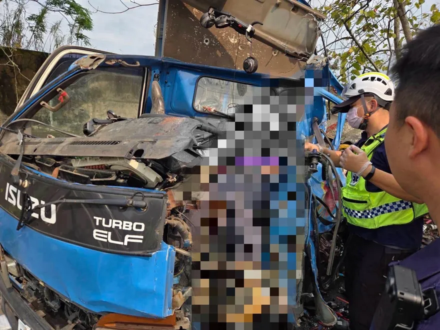 南投砂石車奪命孝子「慘死變形車內」！悲傷故事曝