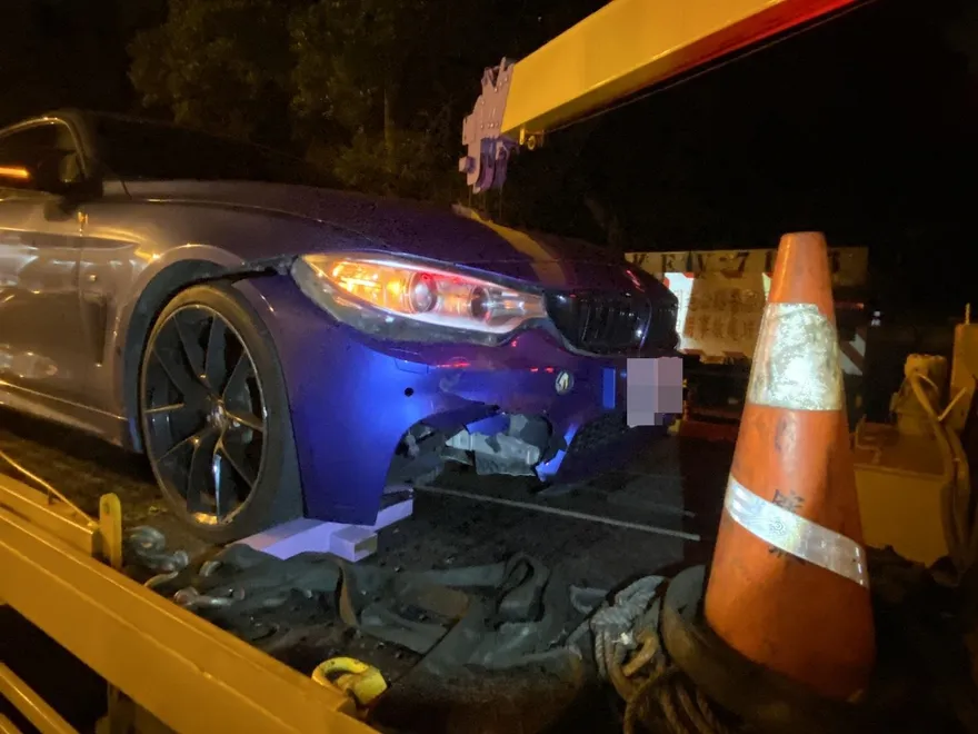 絕命終結站國道版！鐵條狂落「12車受害」險遭插入