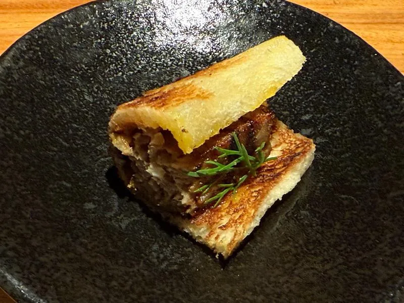 黃宏輝建築師的美食地圖：神乎其技的燒鳥店─Fumée Yakitori