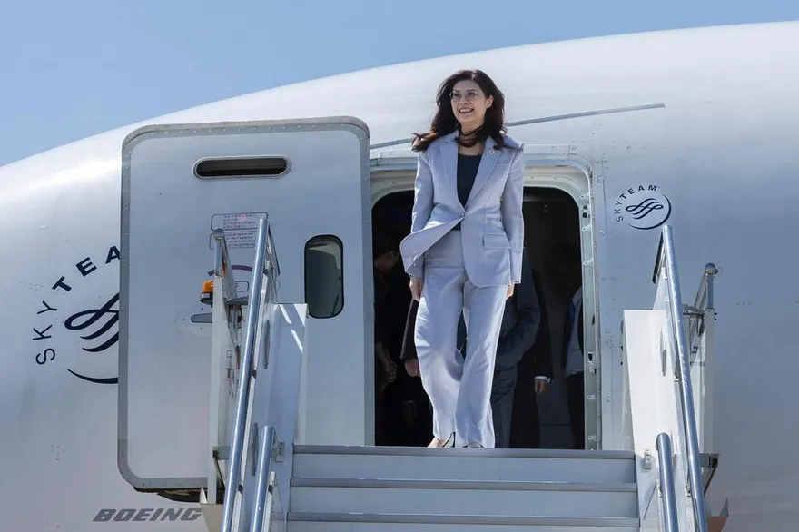 鄭麗文抵北京入住「中國大飯店」　馬英九曾下榻同處