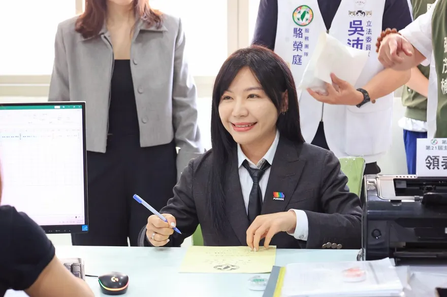 參選黨部主委助攻沈伯洋選台北？吳沛憶：最近常一起討論市政