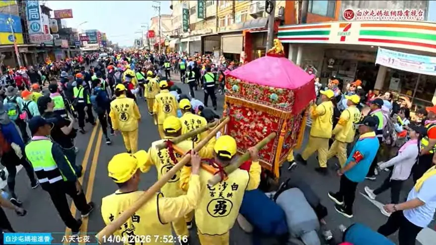 白沙屯媽祖進香「完整餐盒」被丟路邊　信眾嘆：愛心被糟蹋