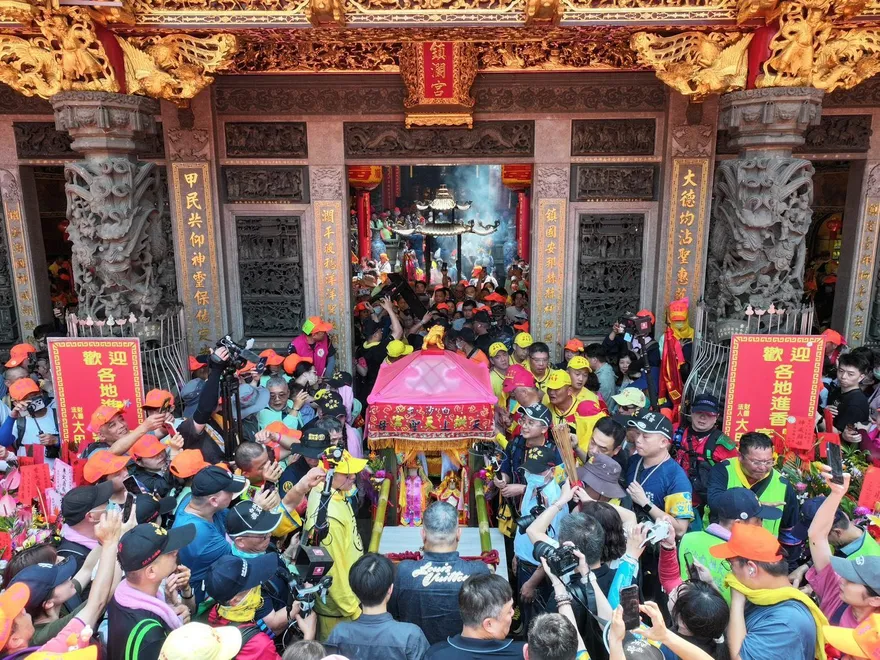 白沙屯媽祖進香首日急診爆滿　醫曝「染Ａ流還想去」恐掀傳染潮