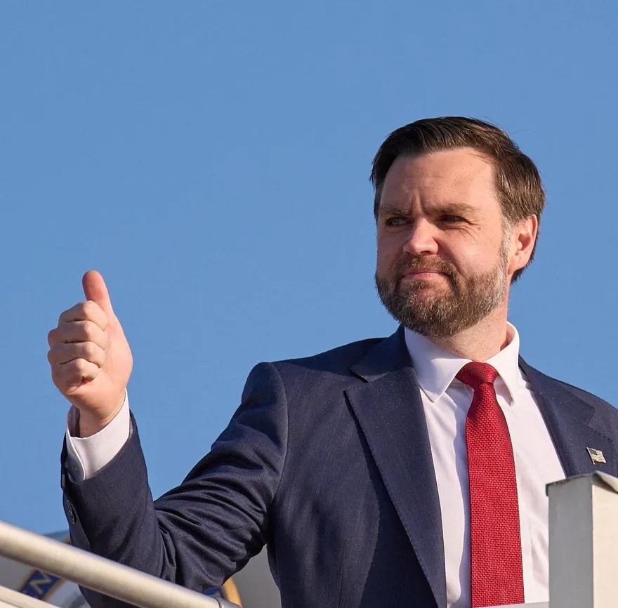 美伊傳最快「本週末」進行下次談判　范斯：伊朗進步了