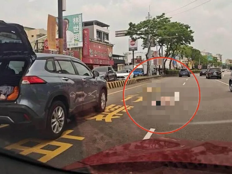 死神稍等幾咧！彰化仁醫街頭見人遭撞飛　秒霸氣擋車救援