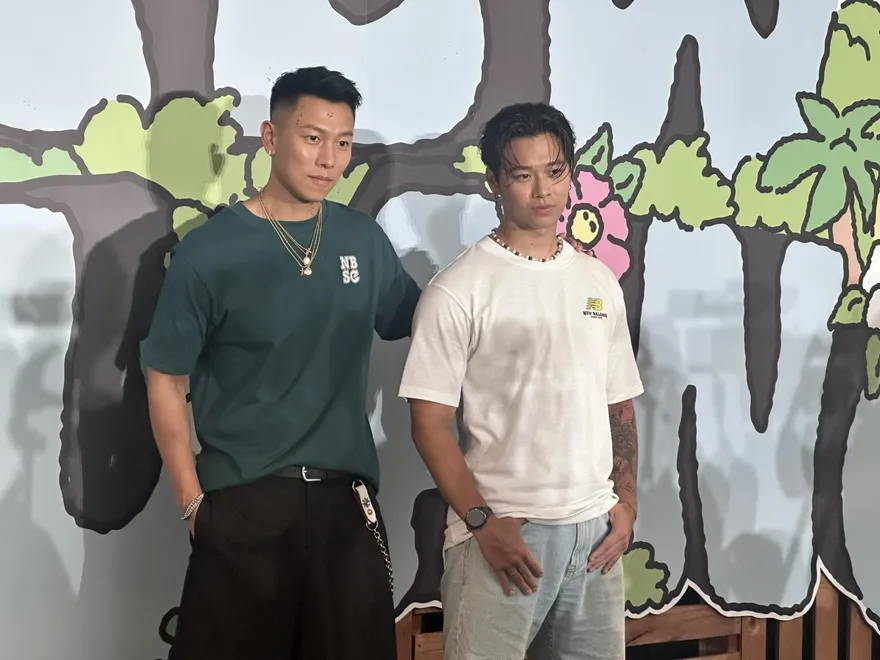 備戰鐵人三項！高爾宣抱娃慘閃到腰　瘦子樂當女兒傻瓜：身體很誠實