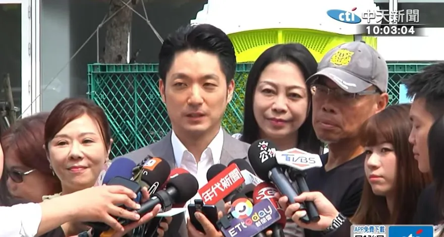 曹興誠、沈伯洋合體！蔣萬安笑酸：上次同台是大罷免