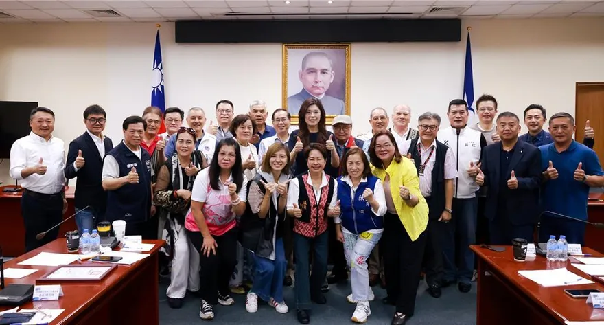 當了一輩子漢人　鄭麗文回雲南祭祖後發現自己是彝族