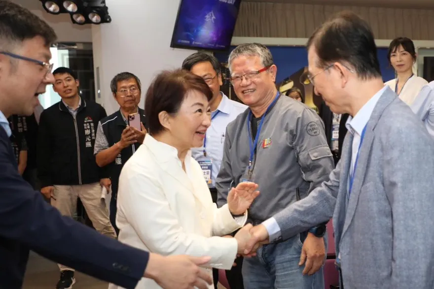 不只藍白共主　這個「圈子」也看好盧秀燕布局高度