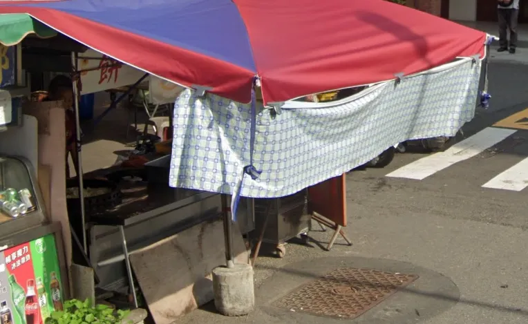 碼頭阿姨逝世滿周年　房東媳婦接手蛋餅攤打5折紀念