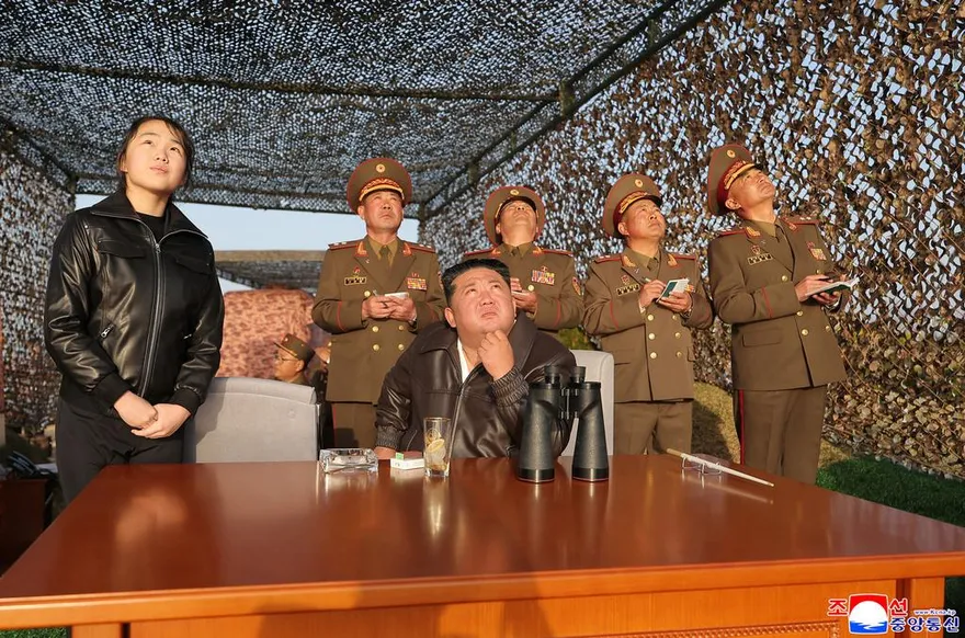 北韓試射火星-11RA彈道飛彈　金正恩相當滿意：多年努力沒有白費