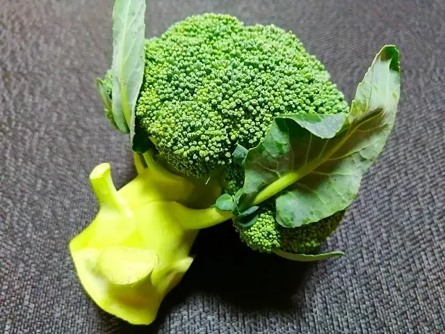 丟掉「花椰菜梗」浪費40%營養！營養師授3種家常吃法