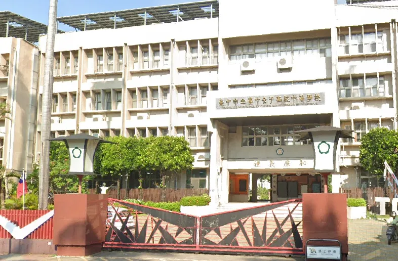 外牆施工！台中女中學生怒「教室沒冷氣」　校方：最快5月裝回