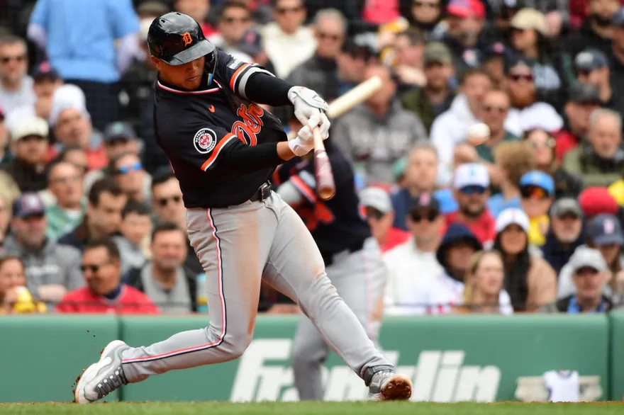 MLB/李灝宇首安獲隊友「摸頭殺」慶祝！大聯盟名記：台灣棒球重要時刻