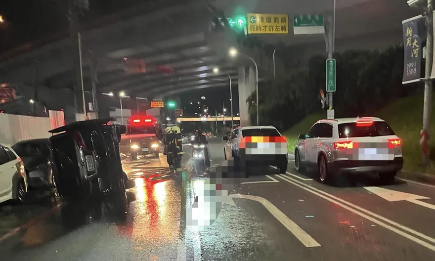 新莊運兵車追撞前車後翻覆　車上男女毒駕、攜毒菸彈遭逮