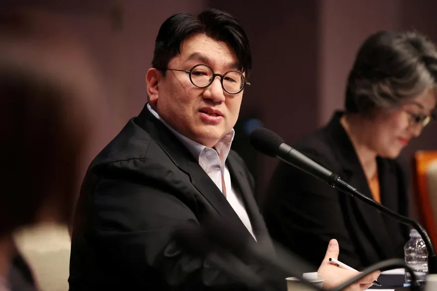BTS老闆出事！房時赫涉欺詐交易獲利40億　韓警方聲請逮捕