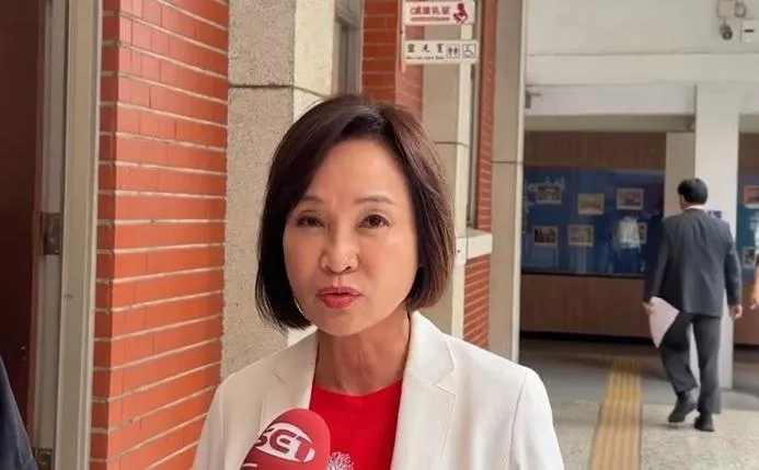 賴瑞隆優勢是隱形！吳子嘉獻策柯志恩：猛攻新潮流翻轉高雄