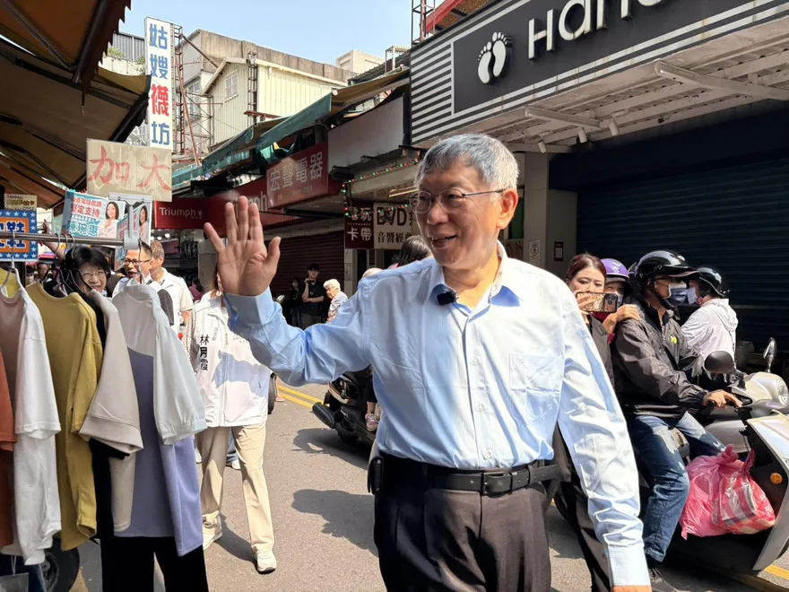 柯文哲深夜探病遭圍剿！名醫揭「響棍」內幕　原來背後藏著這盤棋