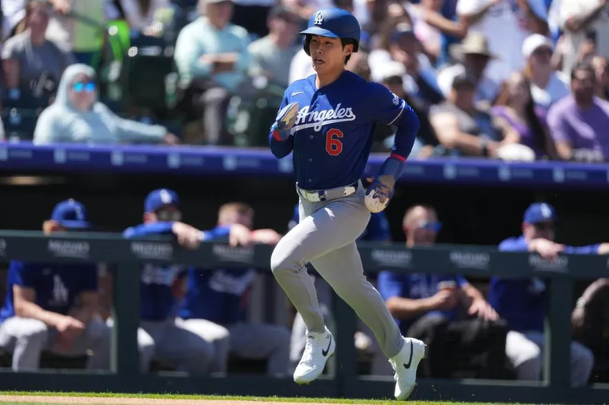 MLB/火藥味濃！道奇金慧成疑偷暗號被抓包　巨人王牌不爽怒吼