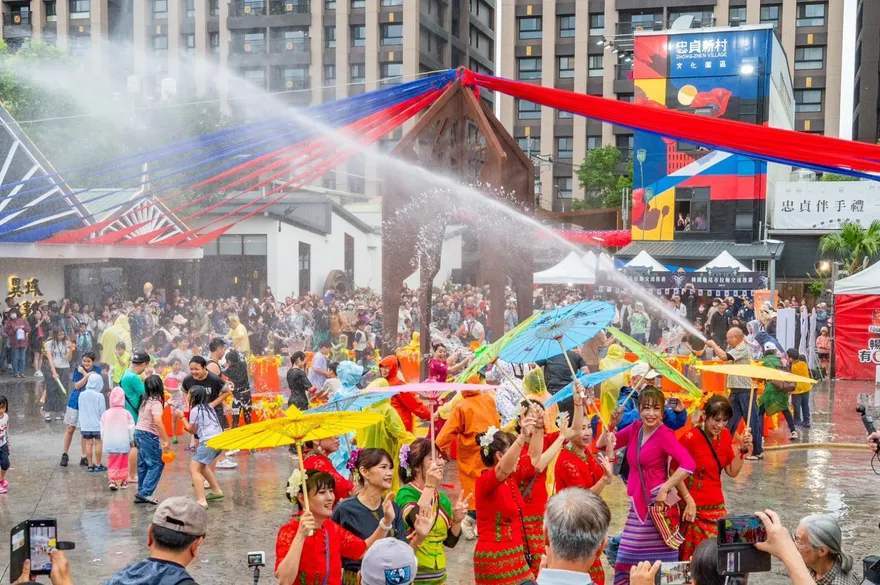 龍岡米干節飄韓風！桃園友好城市韓國龜尾首度組團　泡菜拉麵推廣美食外交