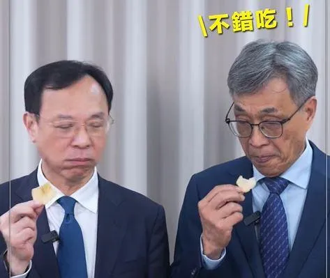 馬鈴薯之亂！兩部長同啃洋芋片救火　藍委批：造謠失敗才急了