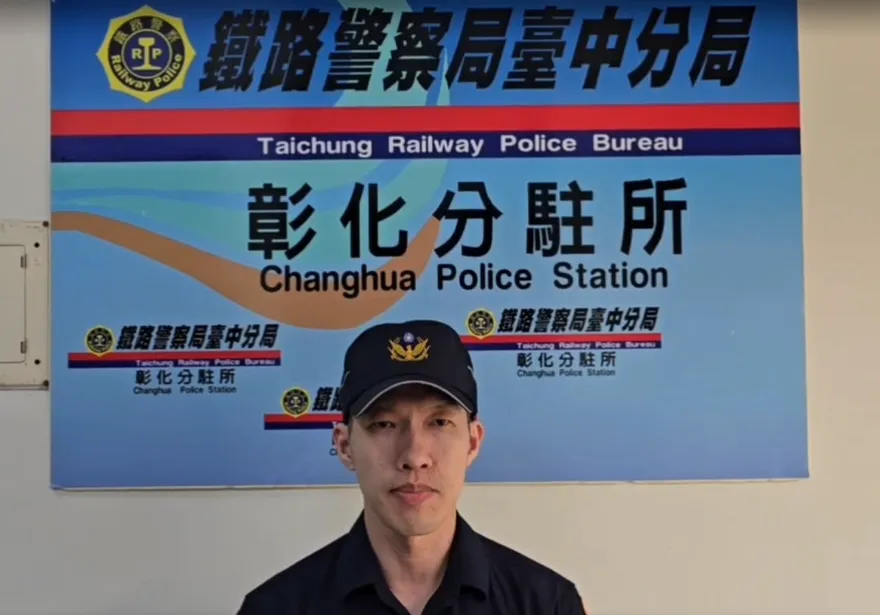 男子疑不滿同車旅客手機音量過大！2人台鐵上大打出手