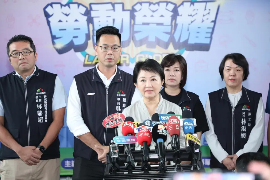 不忍了！盧秀燕發聲挺韓「負重前行」　反擊季麟連開鍘說