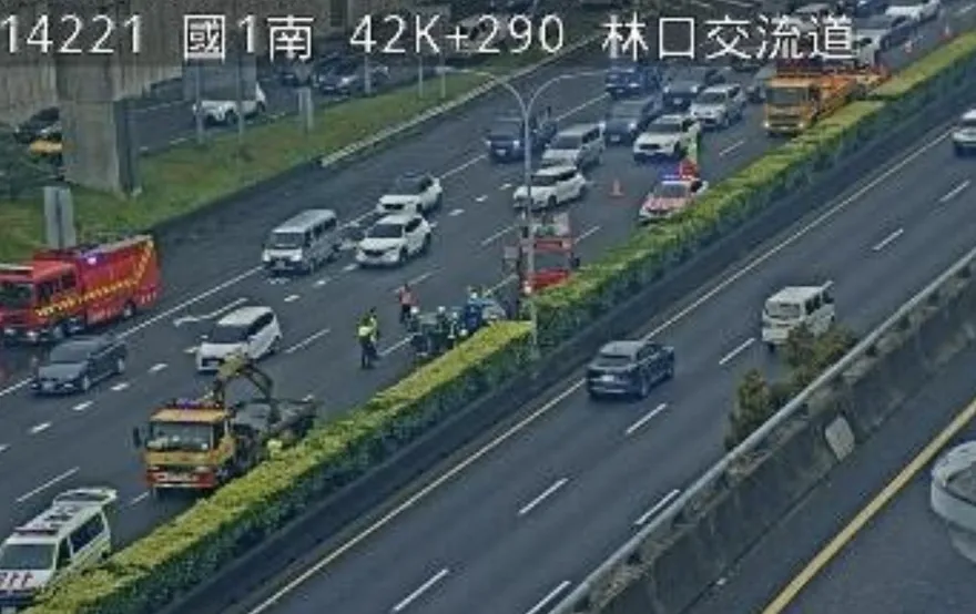國道1號林口段3車追撞車禍　壅塞回堵5公里