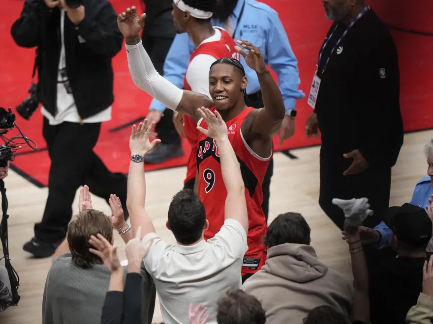 NBA/暴龍幸運進球「意外讓湖人多休2天」　詹皇：感謝RJ