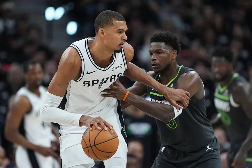 NBA/馬刺38分宰灰狼　系列賽扳成1比1平手
