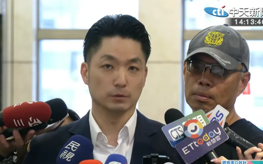 中正紀念堂驚見「蔣介鼠」！蔣萬安：會與中央轄管場域一起努力