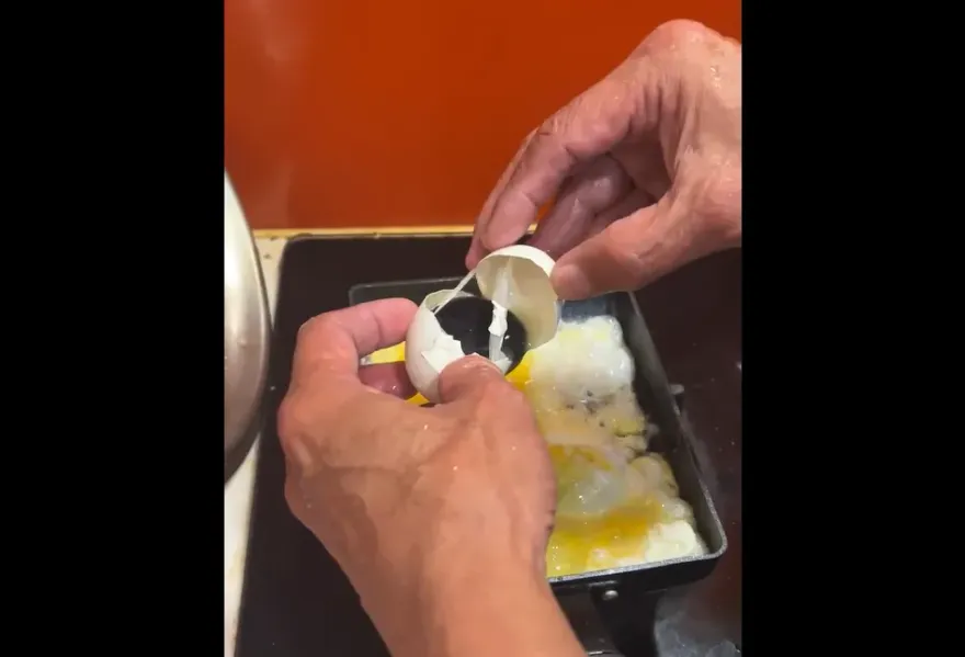 影/又有民眾買到「全黑蛋」　台北市衛生局：派員稽查！