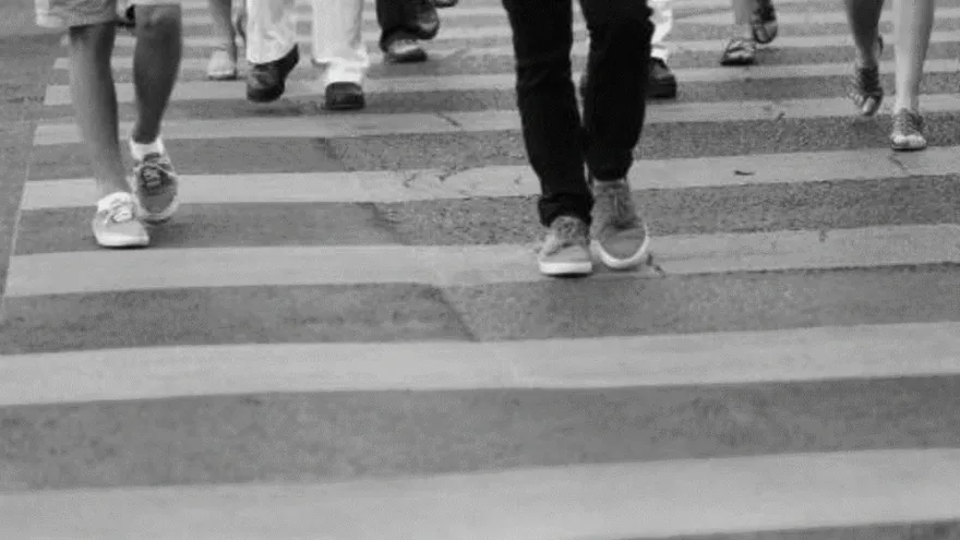 小心荷包！防行人地獄再修法　不讓行人可罰6千、增13項檢舉項目